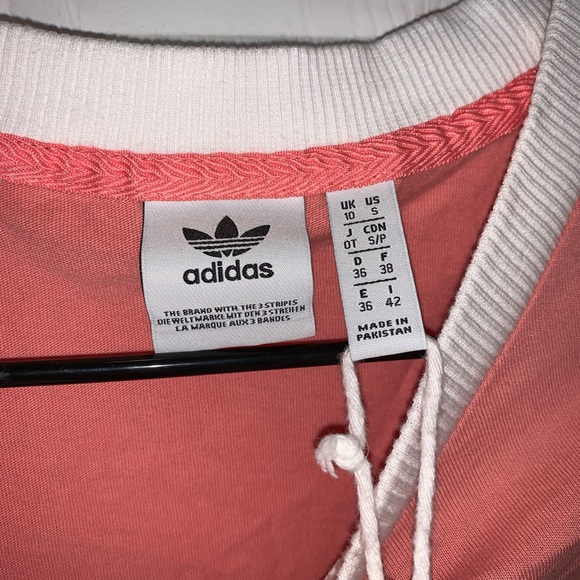 Adidas T-Shirt - Picture 3 of 4